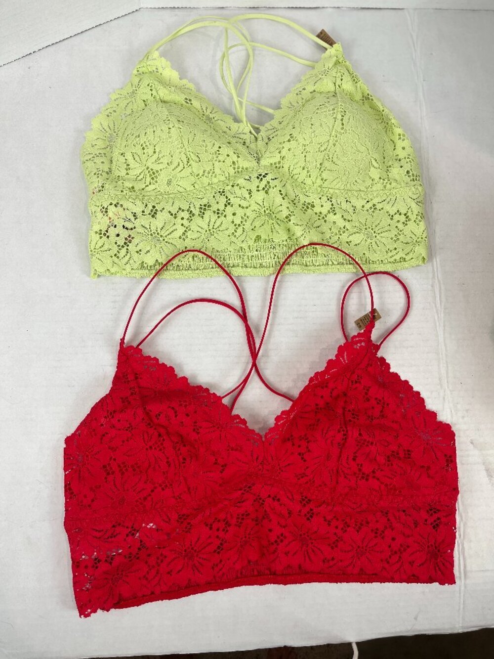 Women's Pink brand Red,Green Lace Bralettes Size XL, NWT